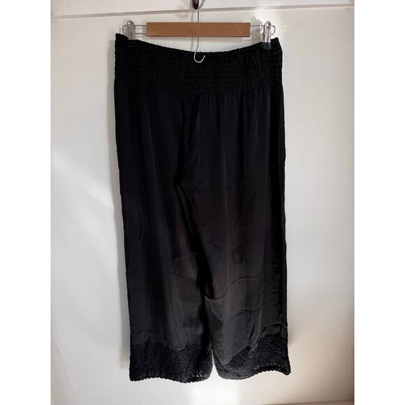 Sister Mary Women's Pull On Wide Leg Lace Hem Pants Black Small - Picture 2 of 10